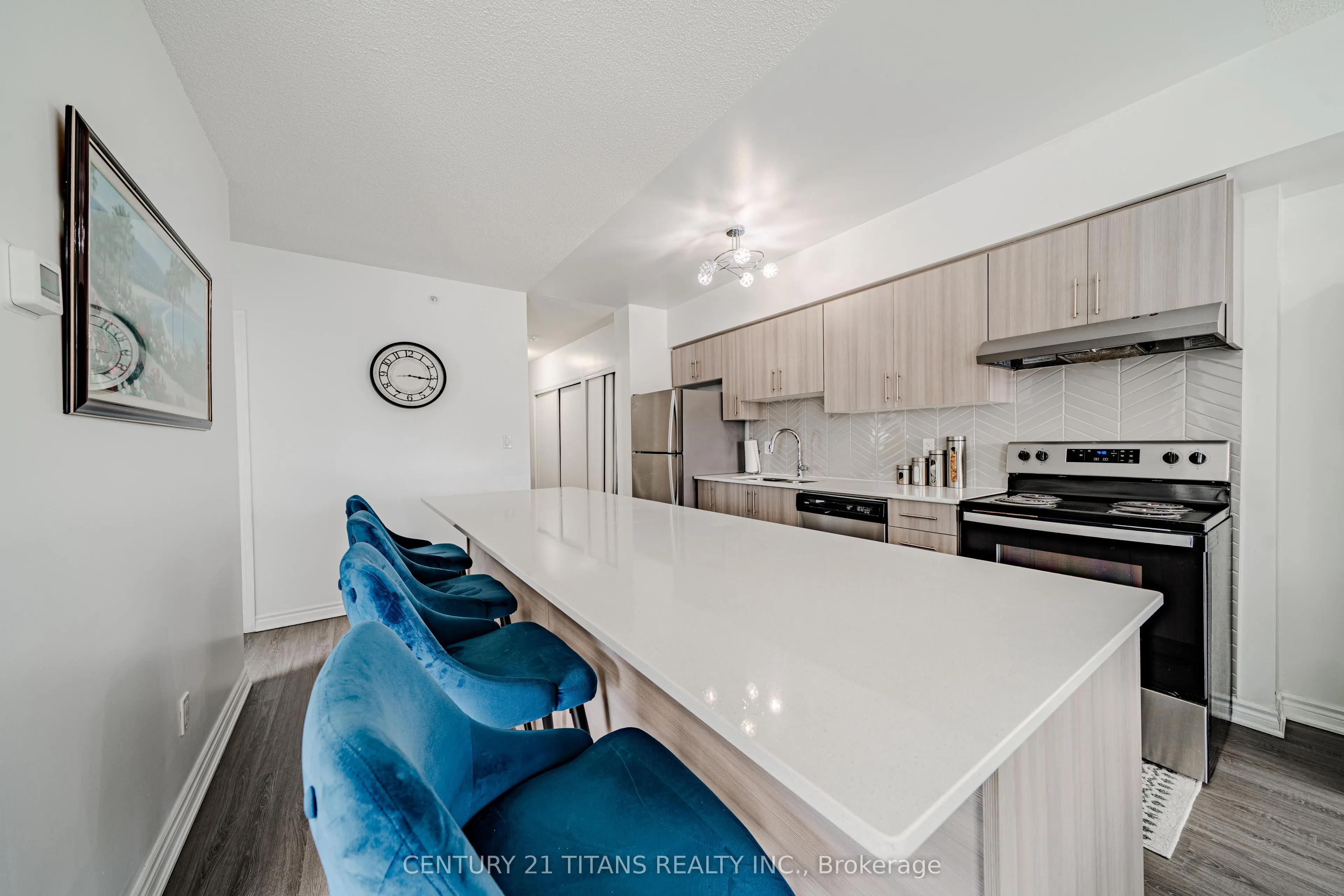 1 Falaise Road #424