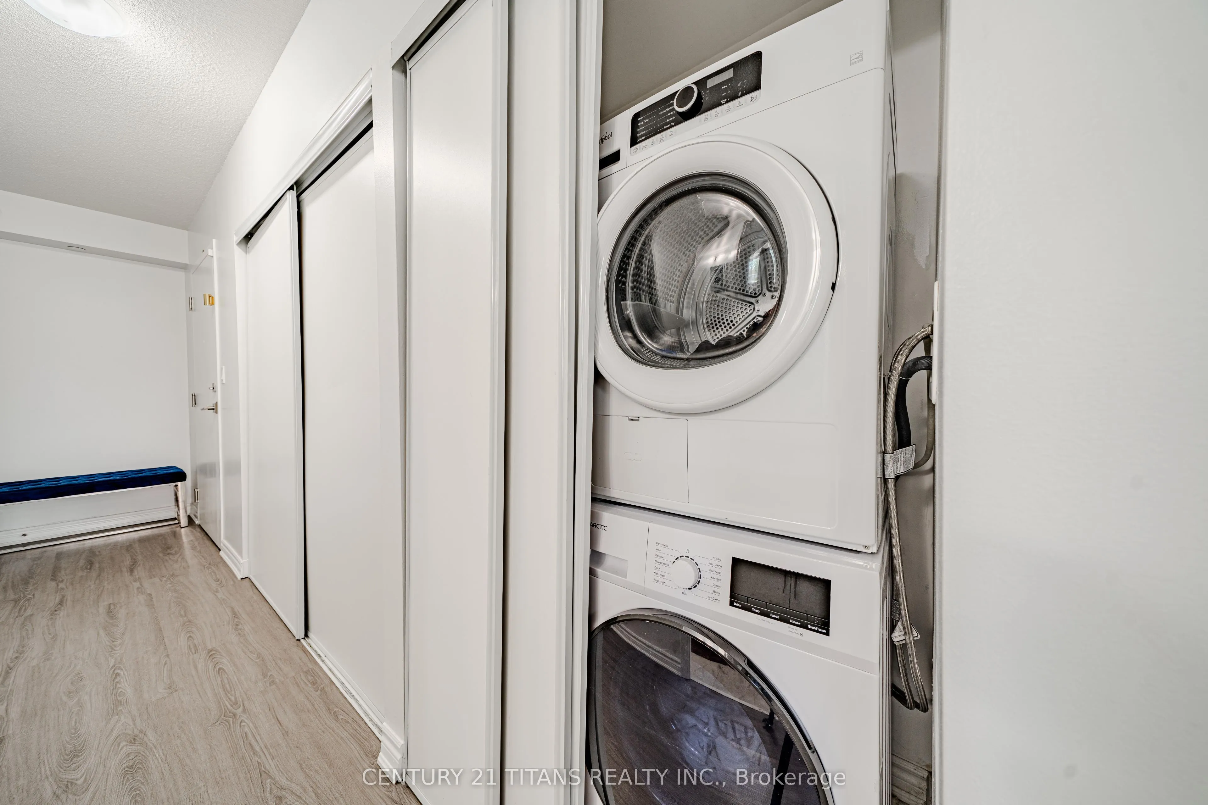 1 Falaise Road #424