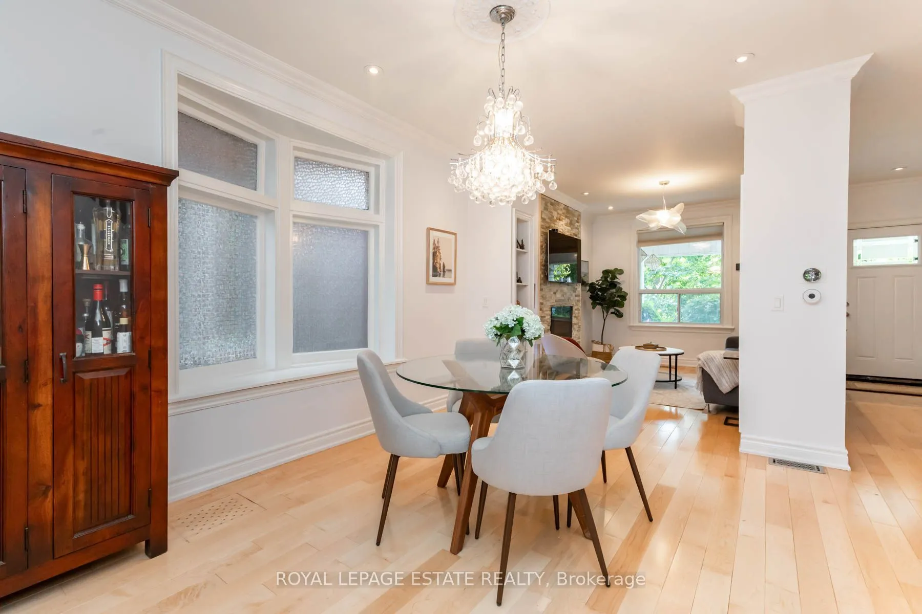 48 Bloomfield Avenue