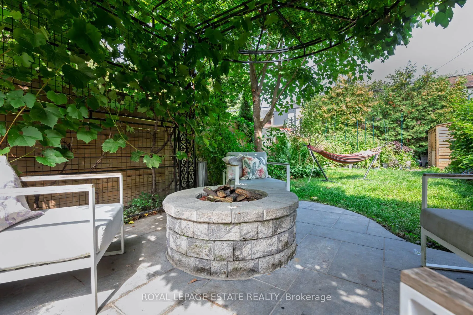 48 Bloomfield Avenue