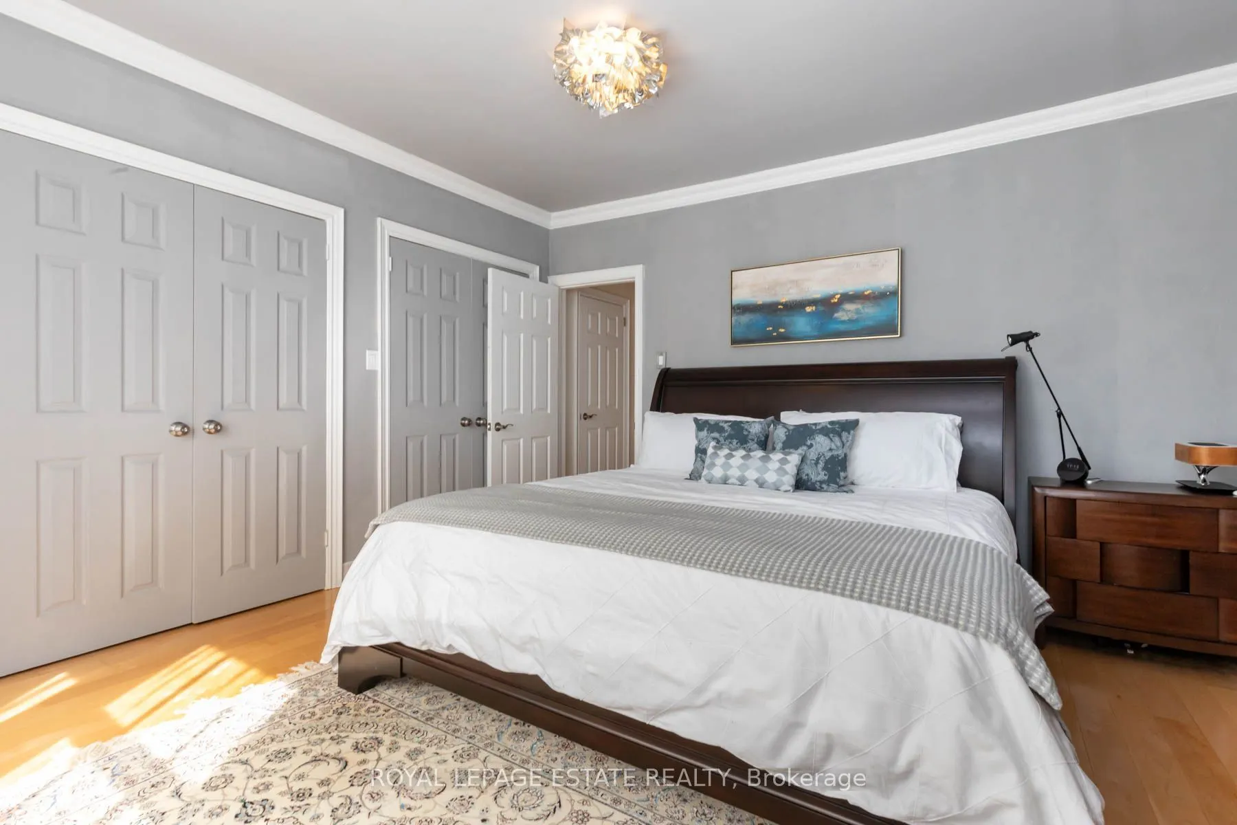 48 Bloomfield Avenue