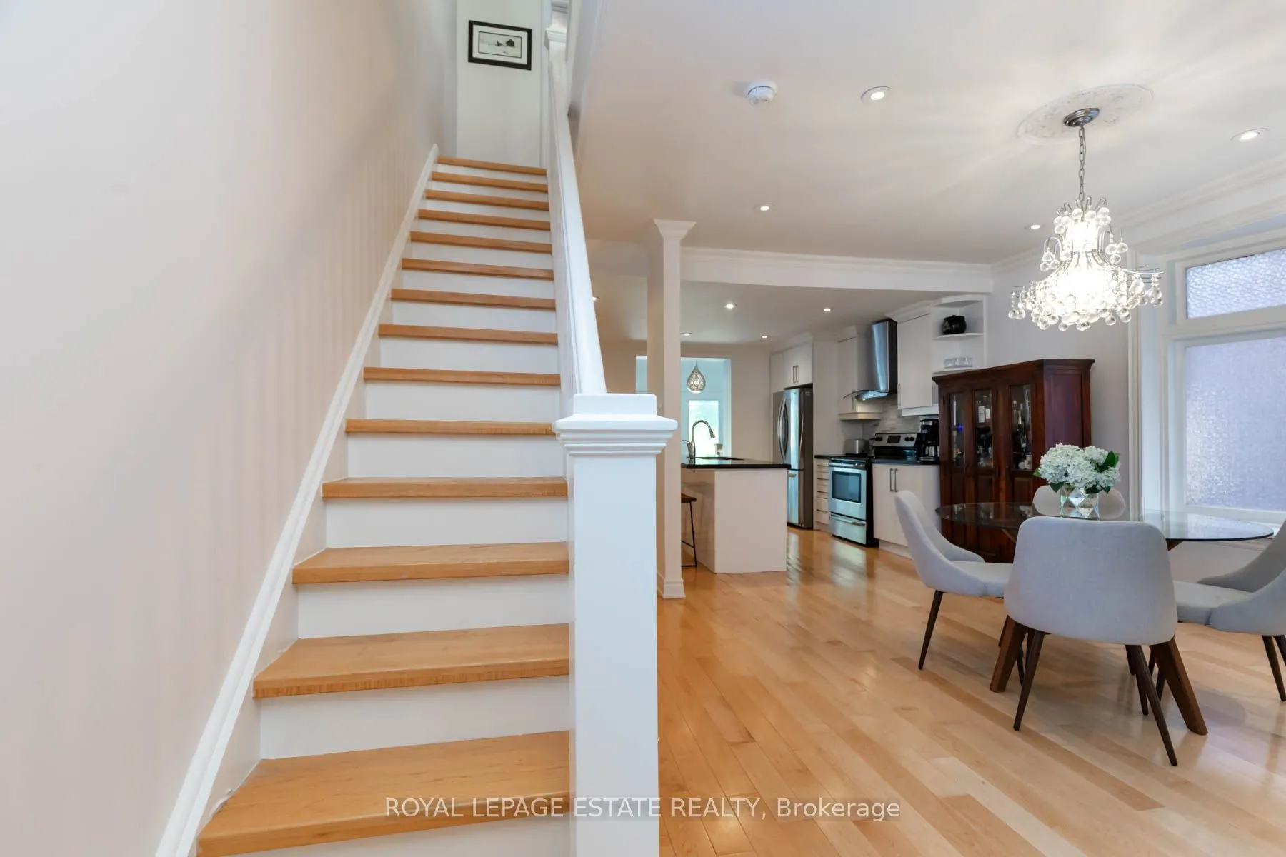 48 Bloomfield Avenue