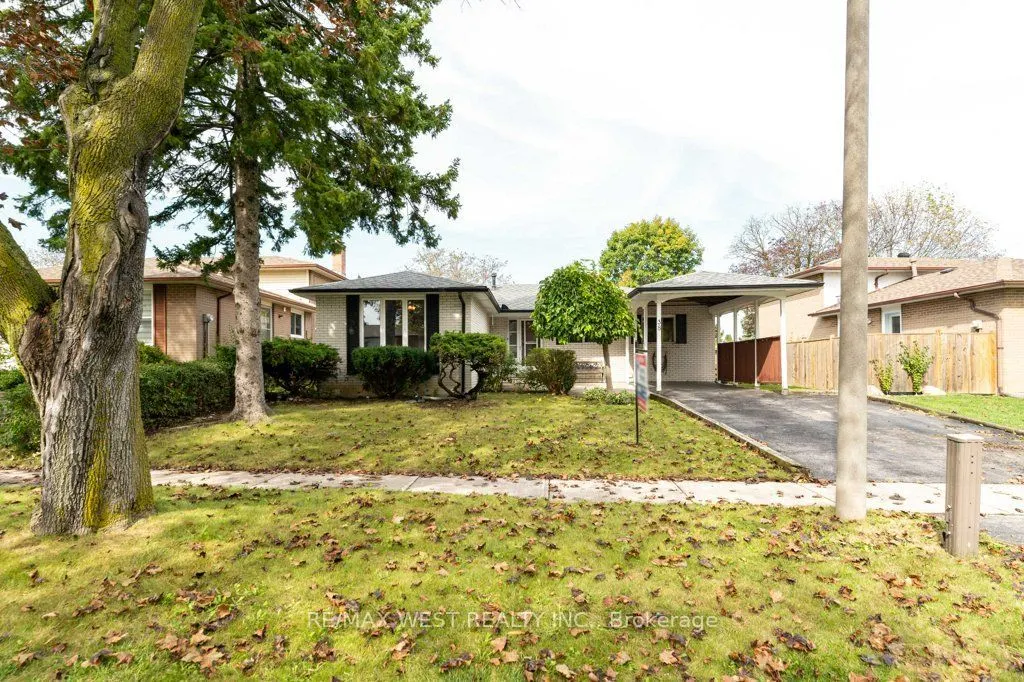 38 Albacore Crescent