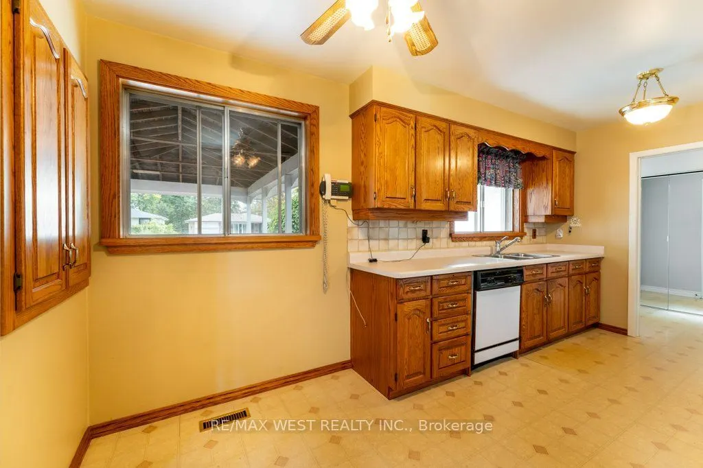 38 Albacore Crescent
