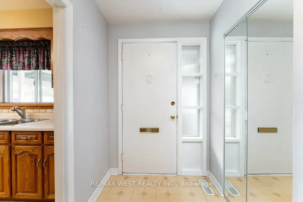 38 Albacore Crescent