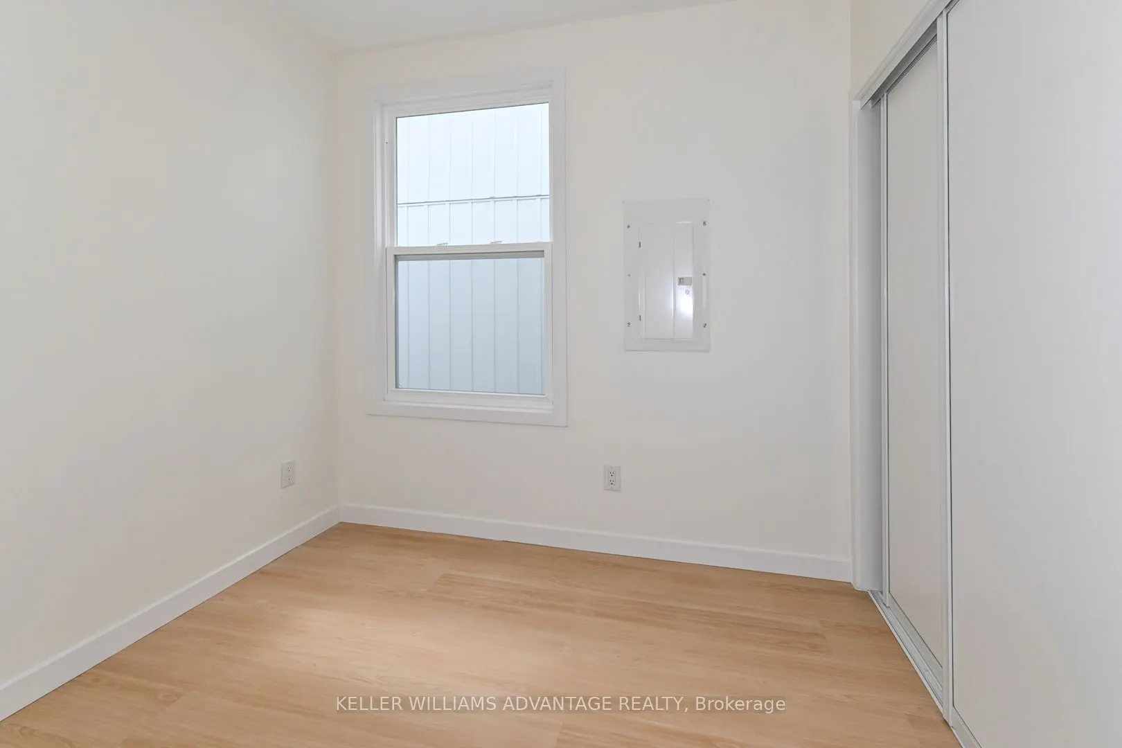 113 Woodbine Avenue #upper