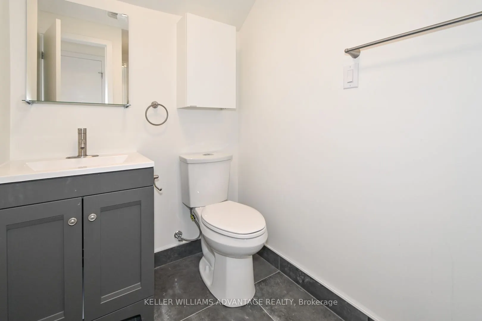 113 Woodbine Avenue #upper