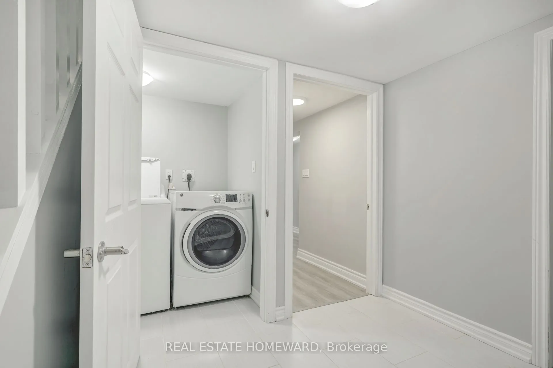 4 Moorecroft Crescent