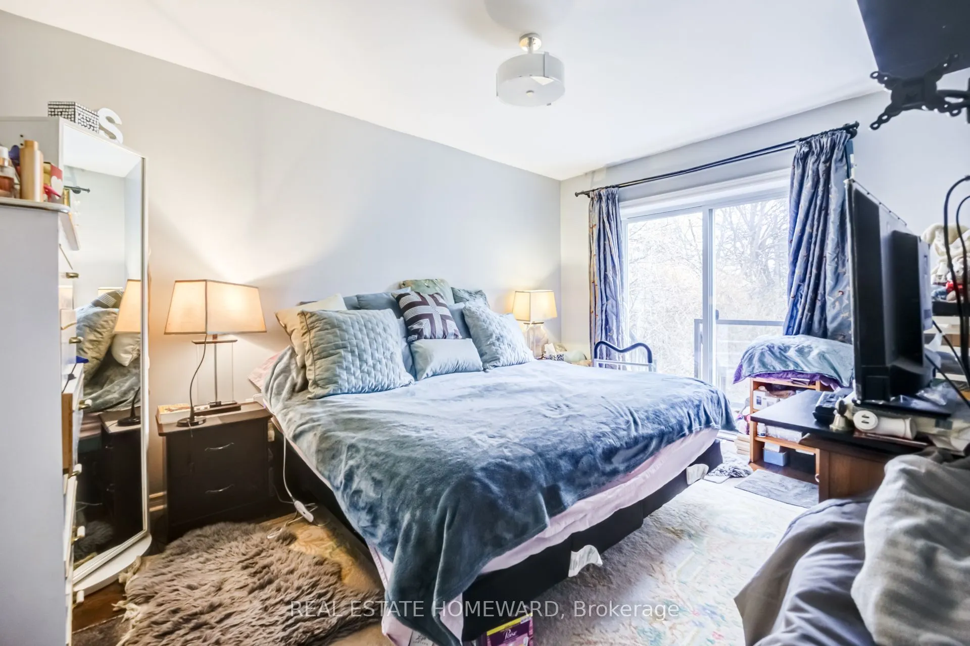 4 Moorecroft Crescent