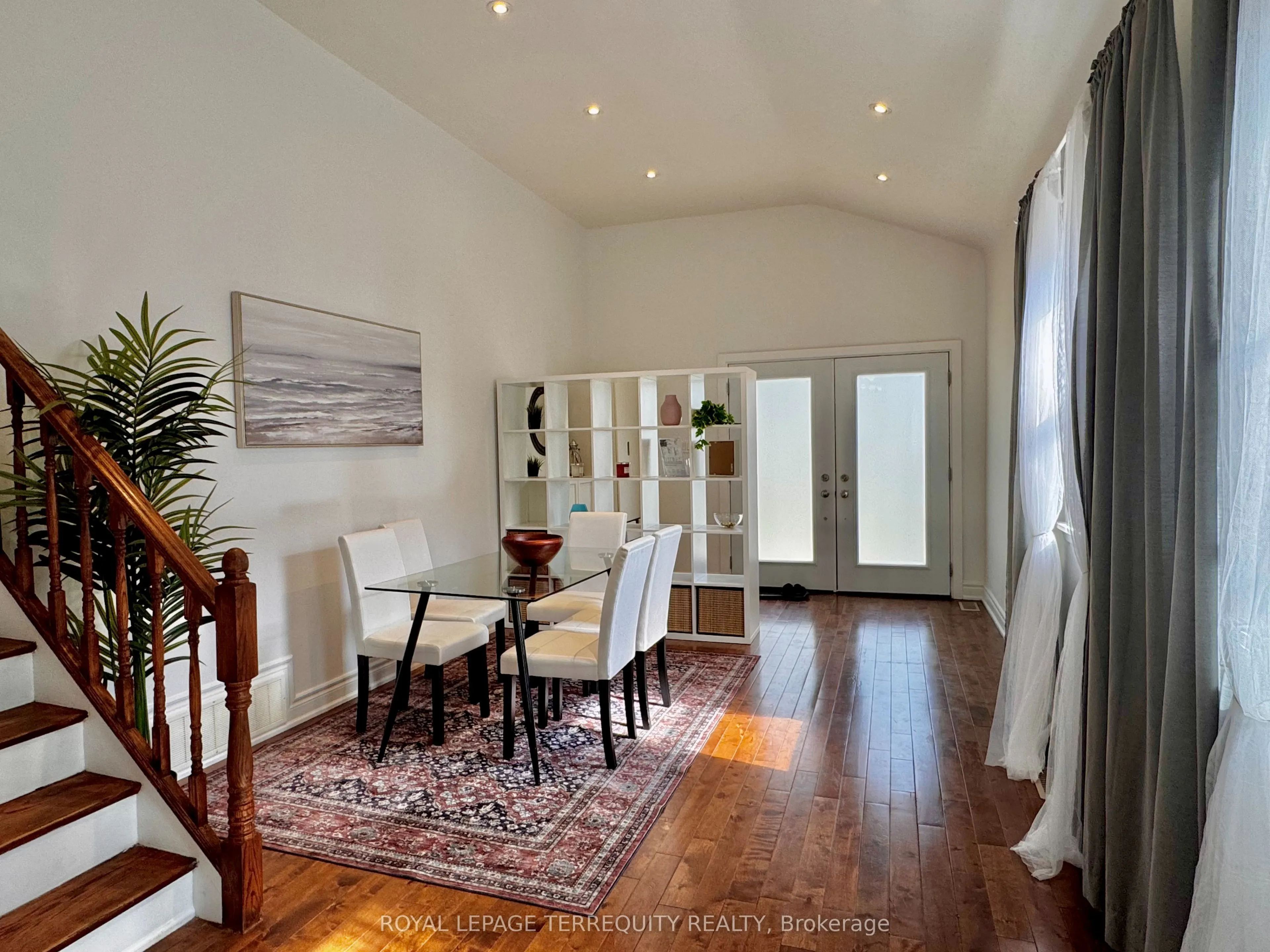 154 Sedgemount Drive