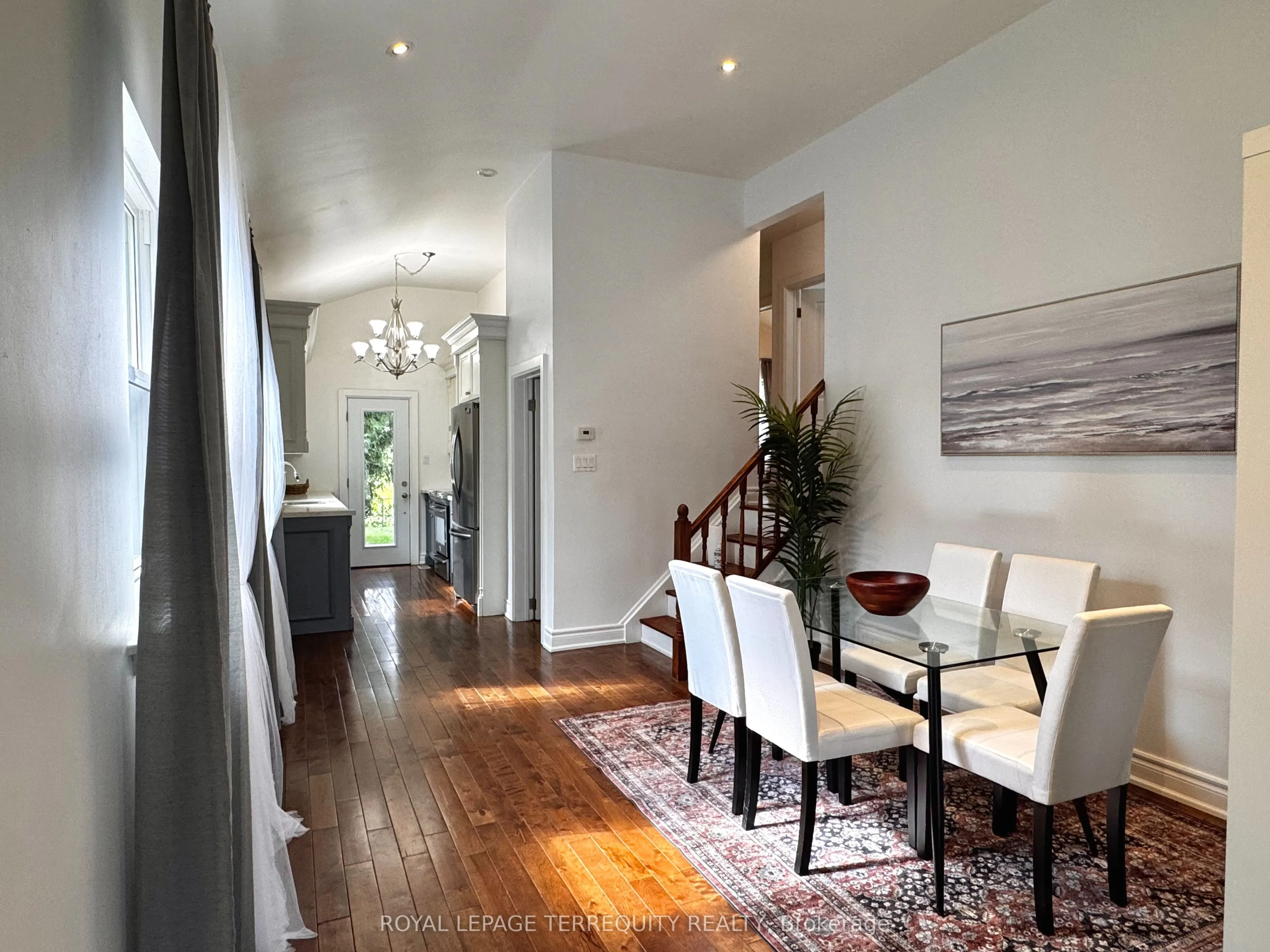 154 Sedgemount Drive