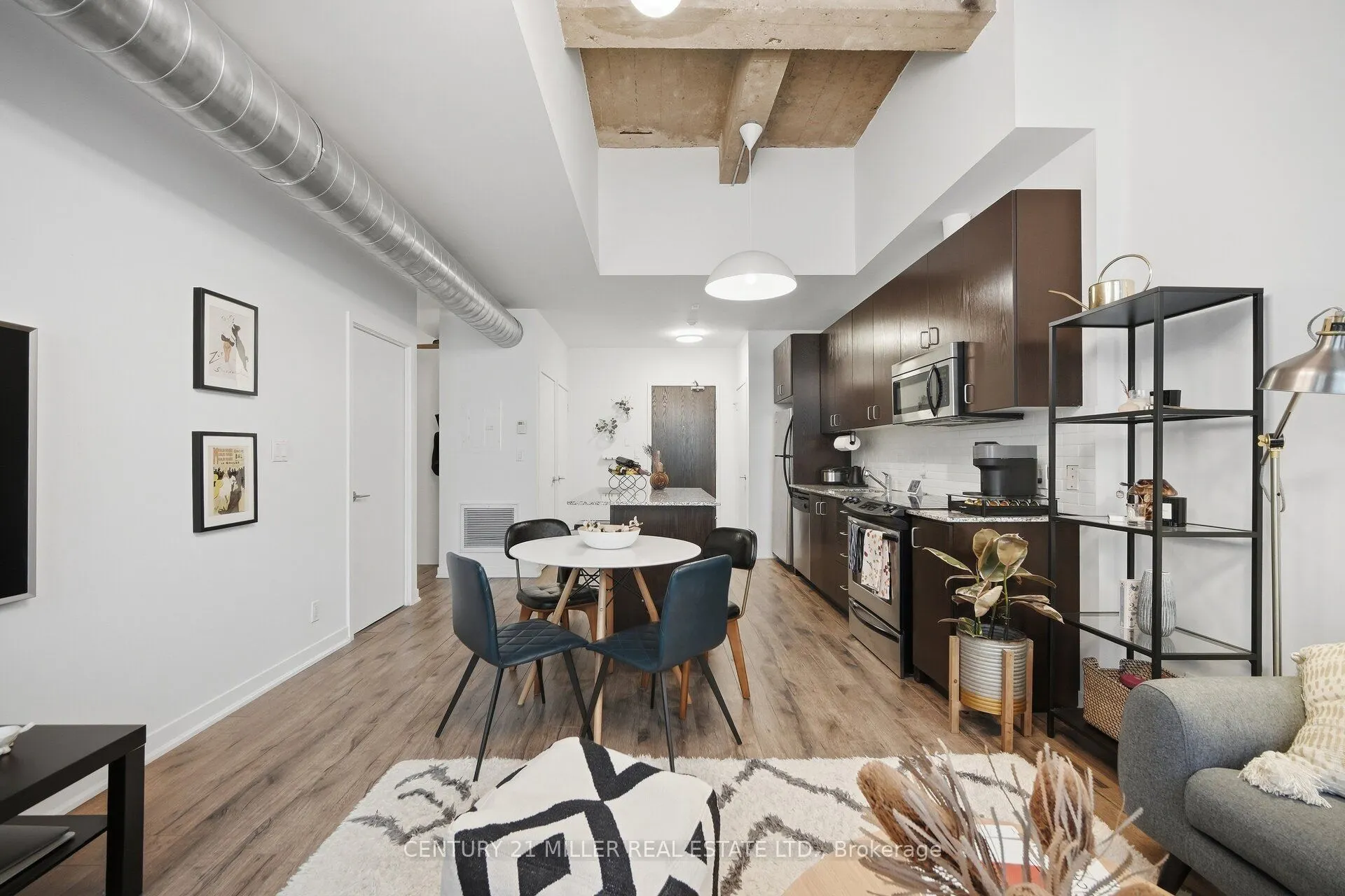 201 Carlaw Avenue #123