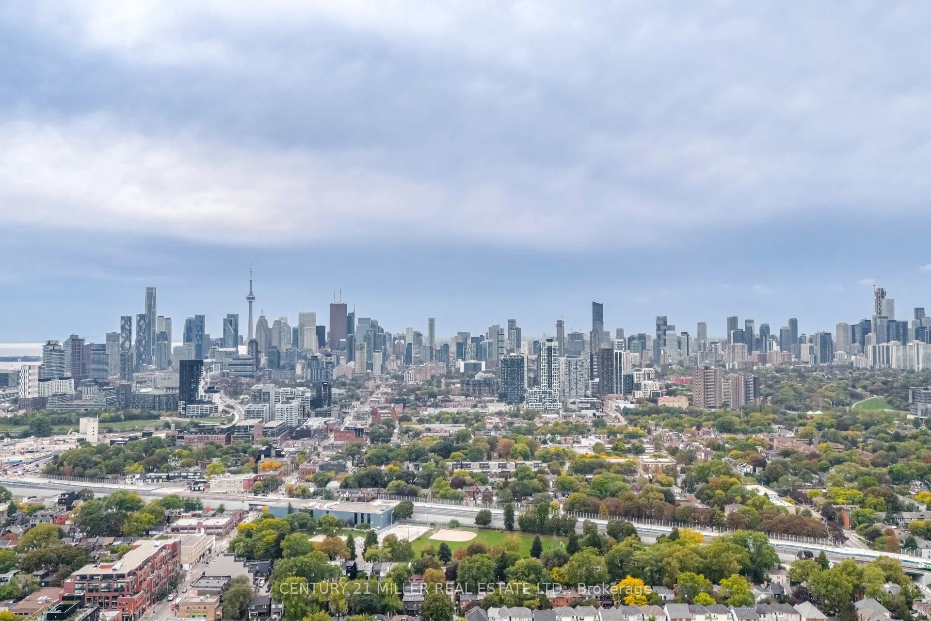 201 Carlaw Avenue #123