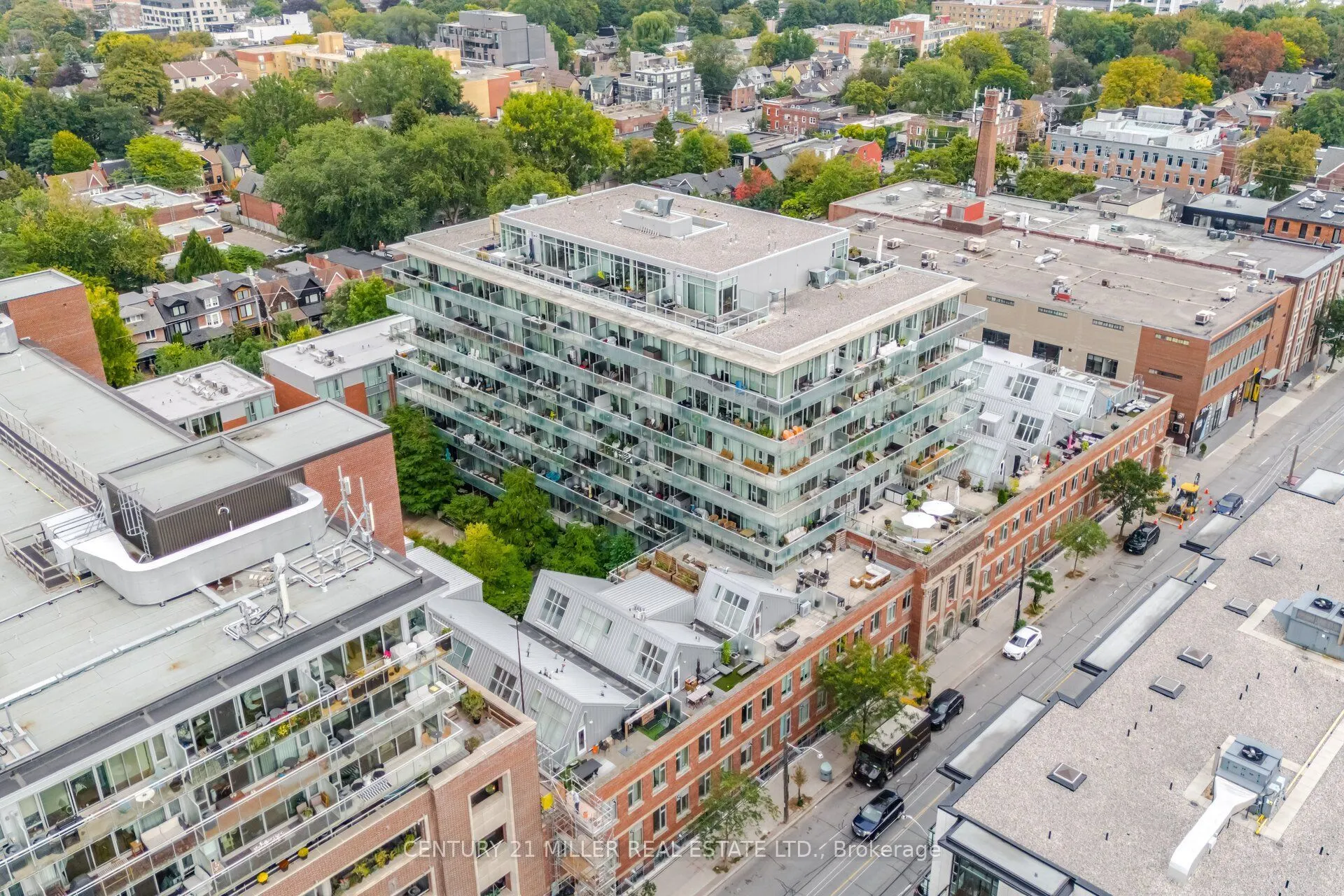 201 Carlaw Avenue #123