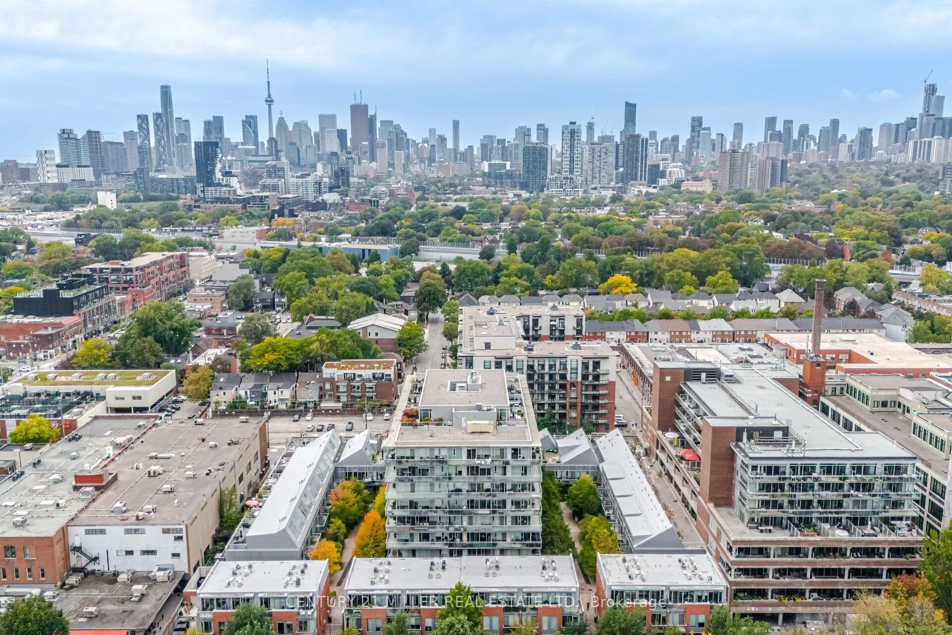201 Carlaw Avenue #123