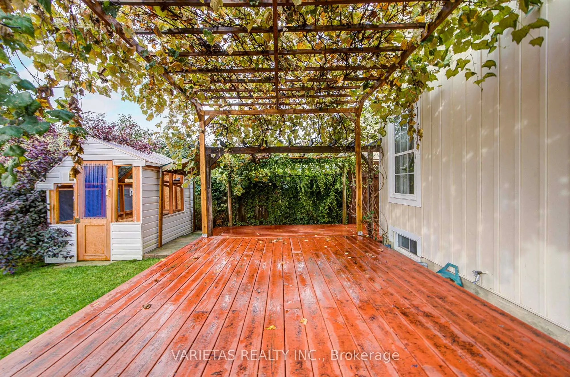 17 Barchester Crescent