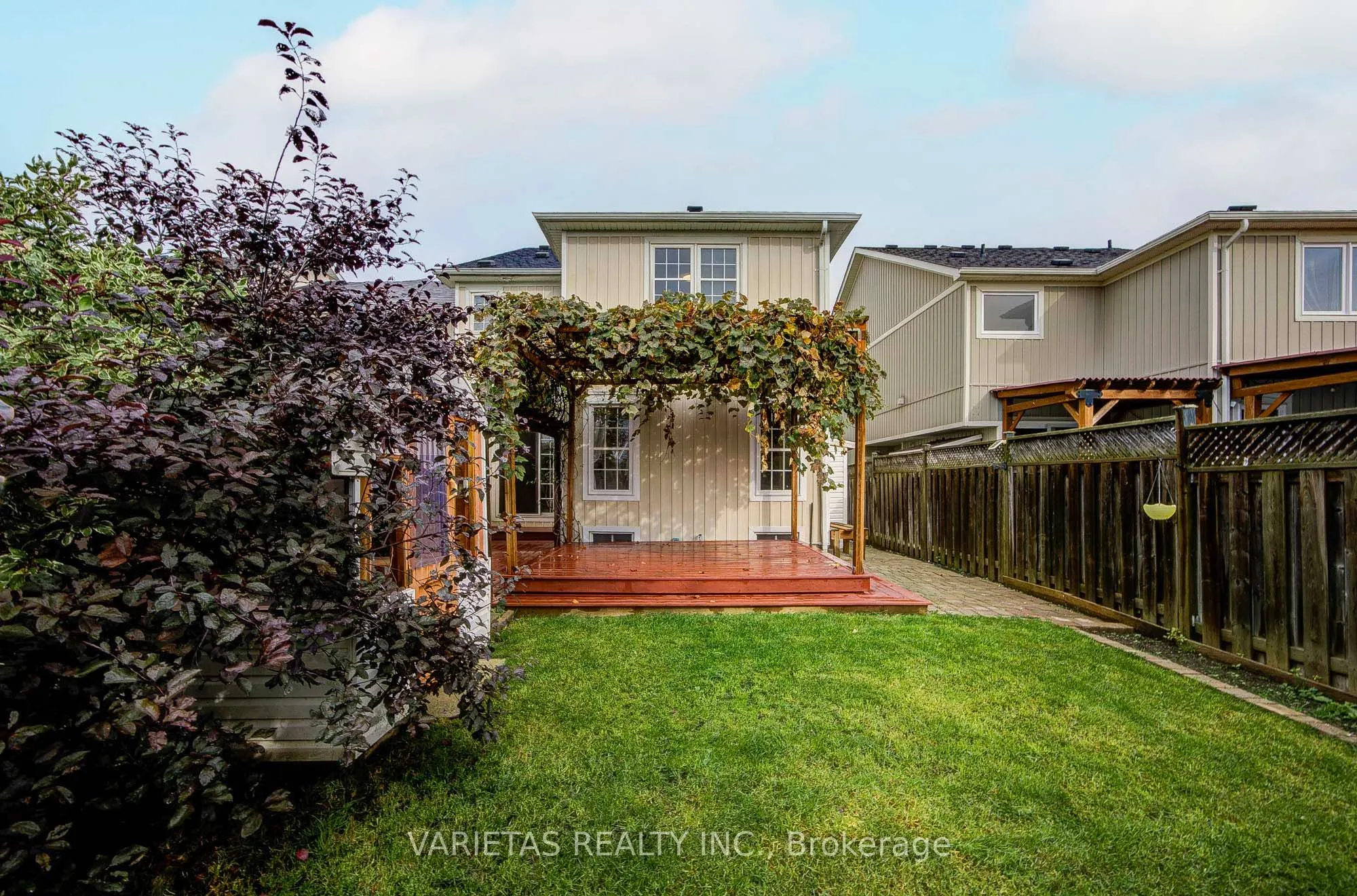 17 Barchester Crescent
