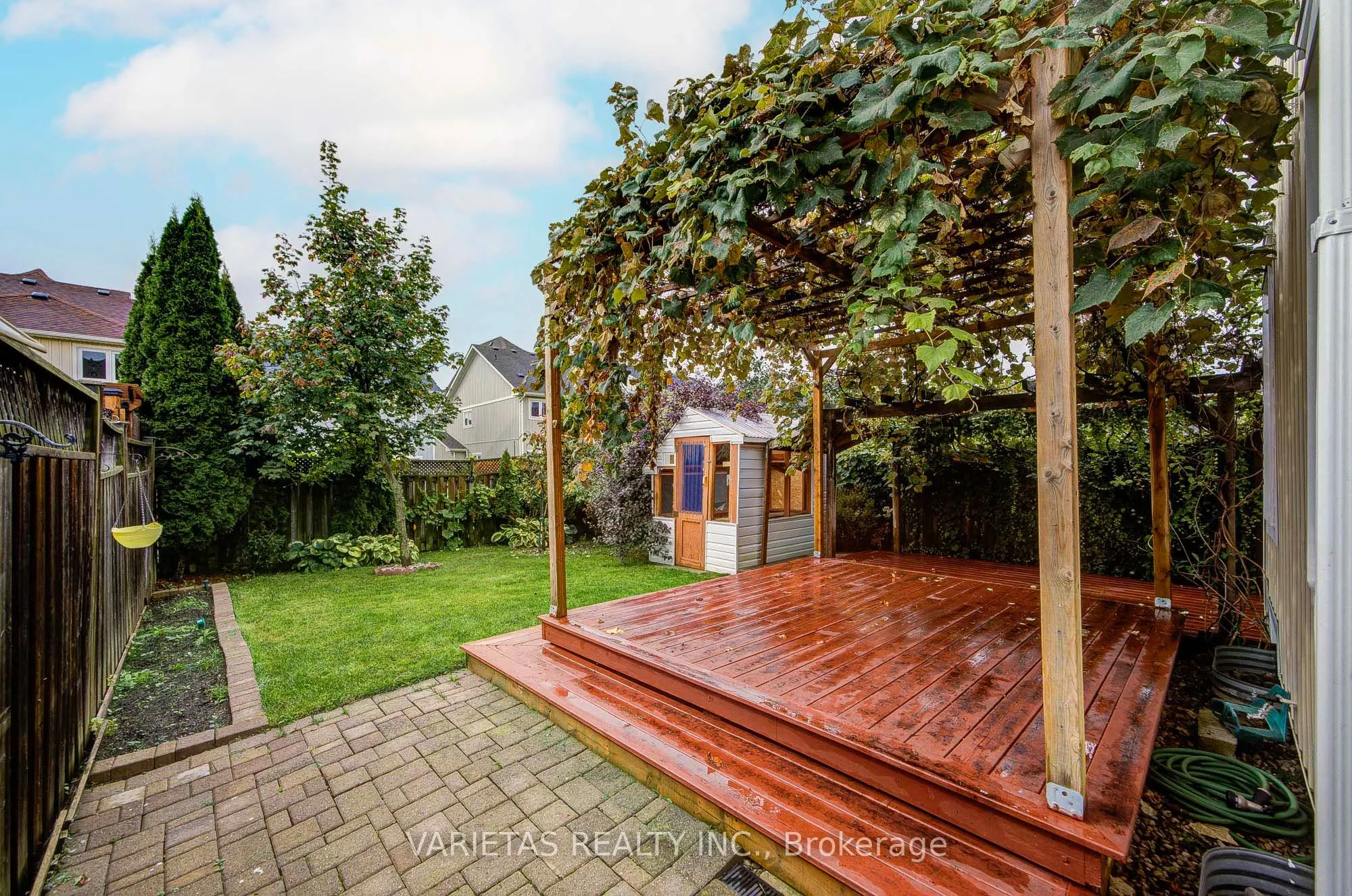 17 Barchester Crescent