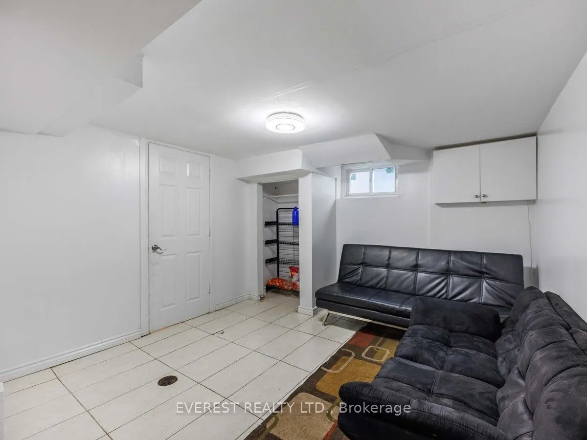 91 Hart Avenue