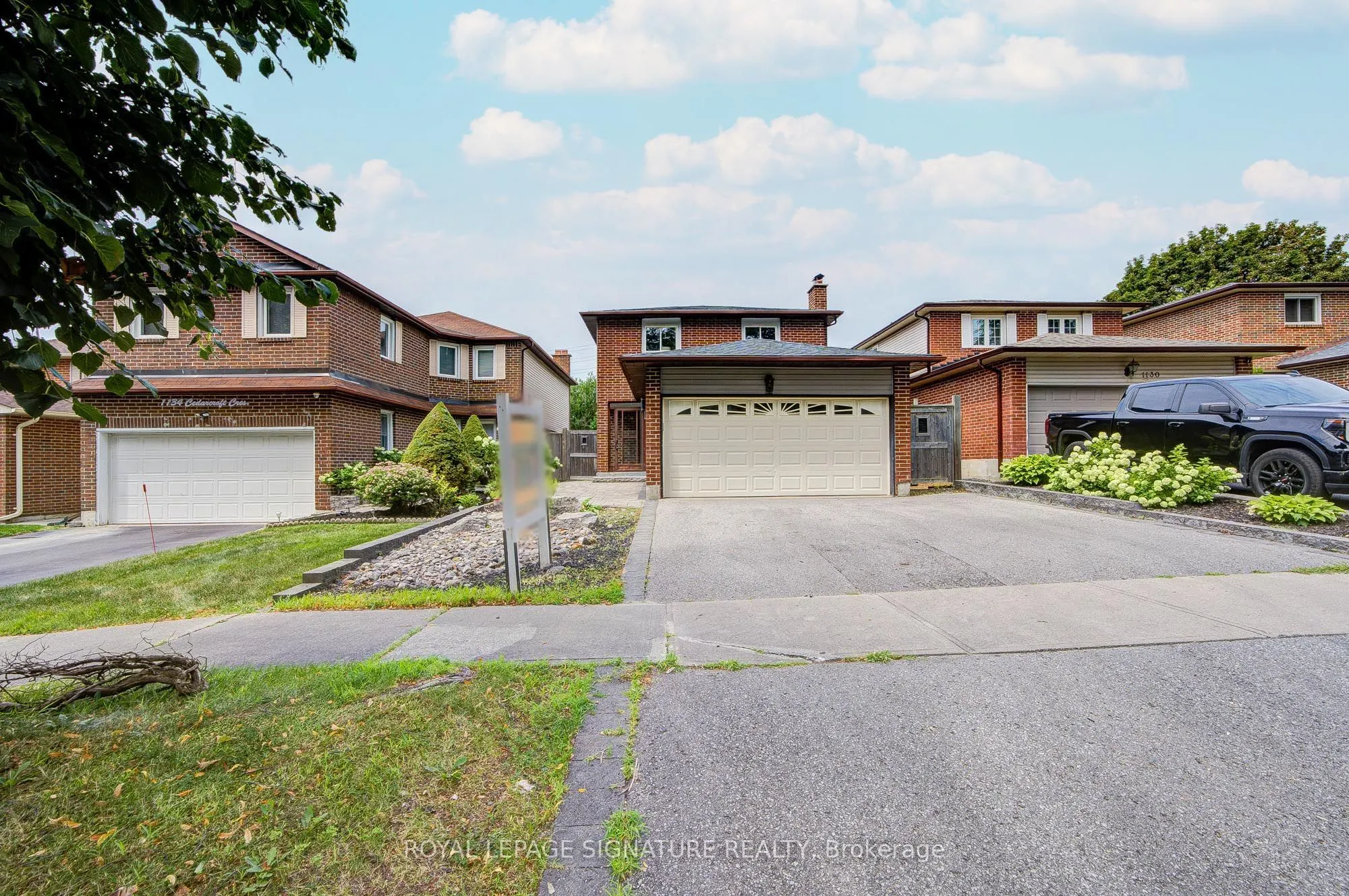 1132 Cedarcroft Crescent
