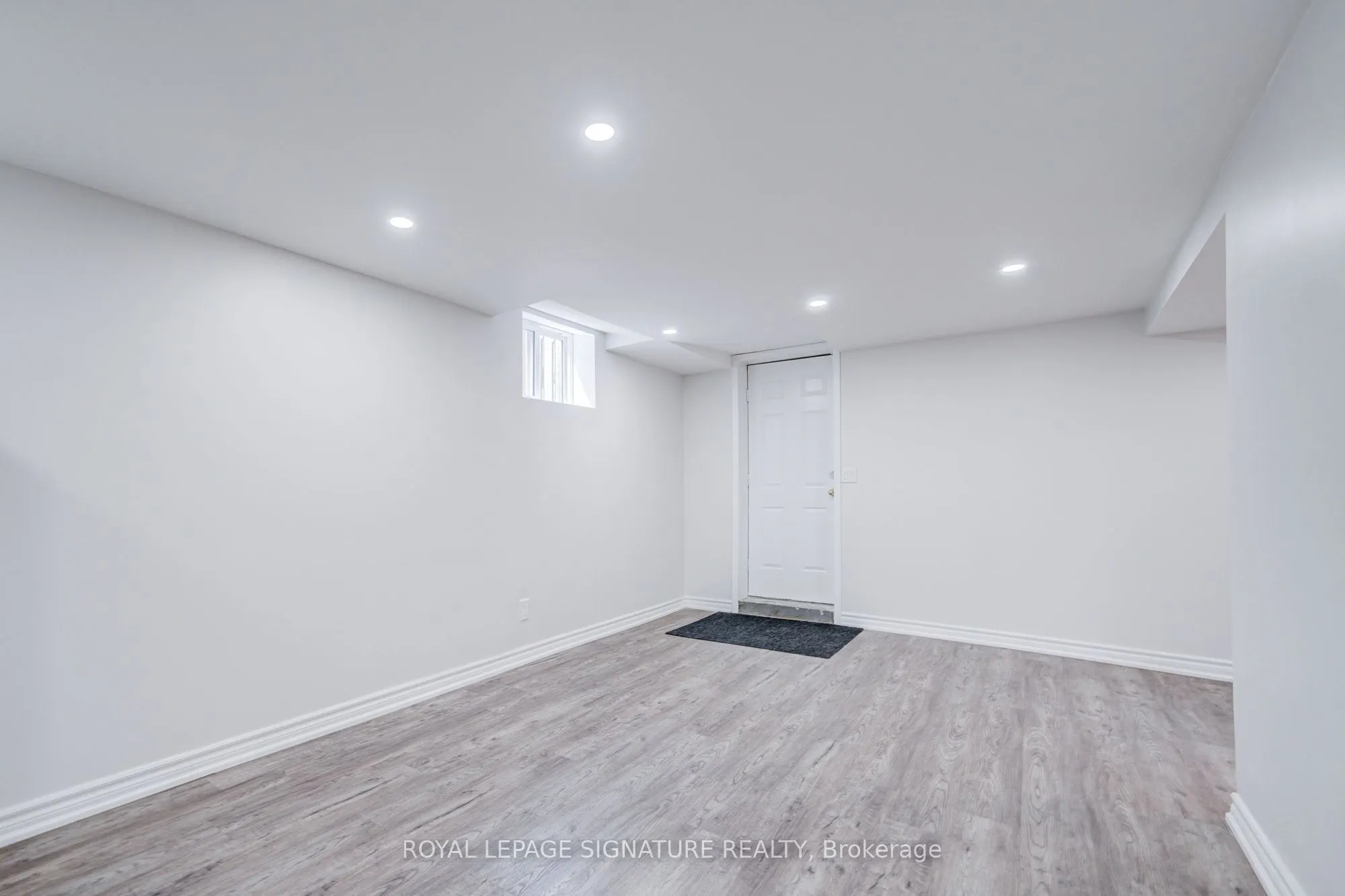 1132 Cedarcroft Crescent