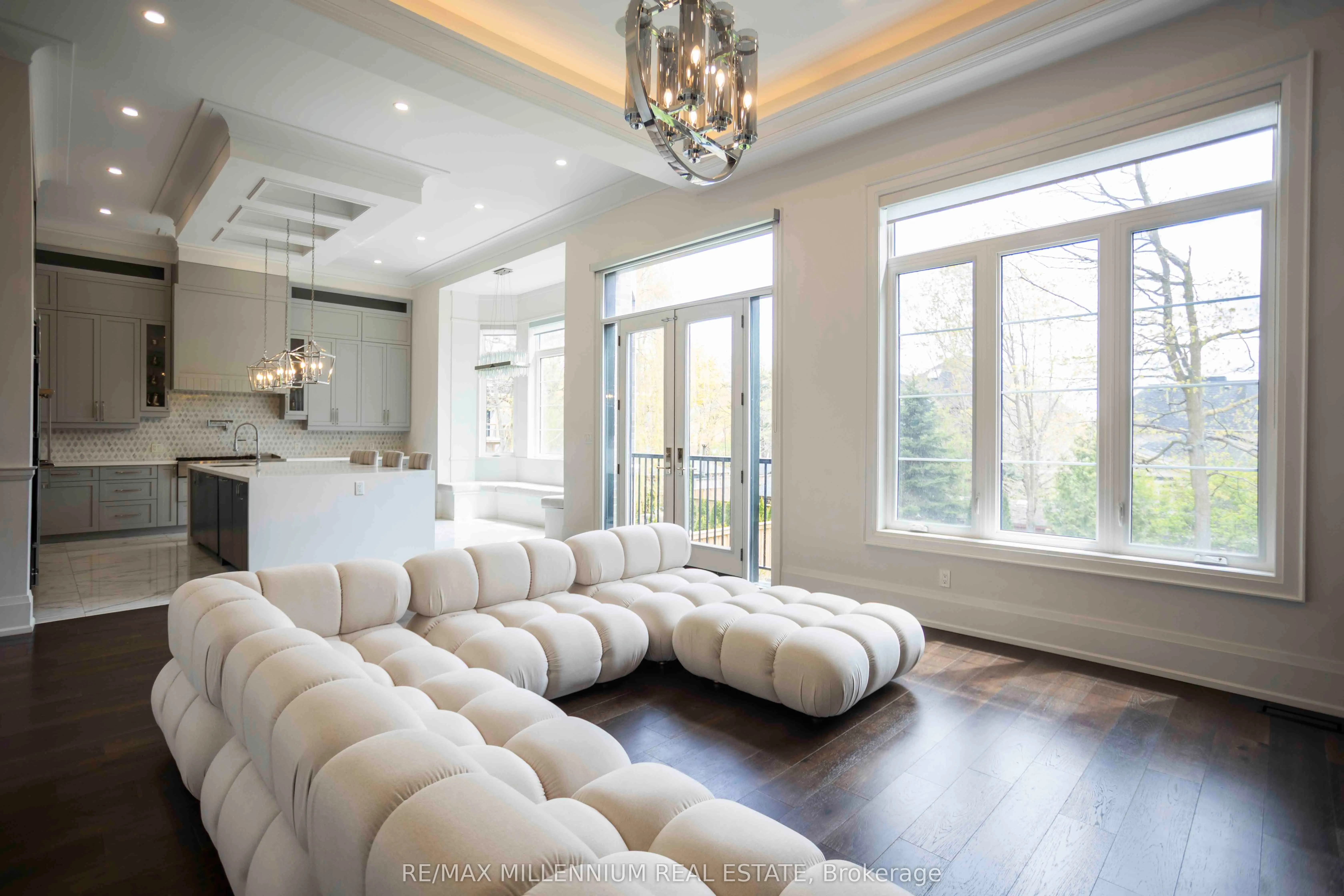 413 Sheppard Avenue