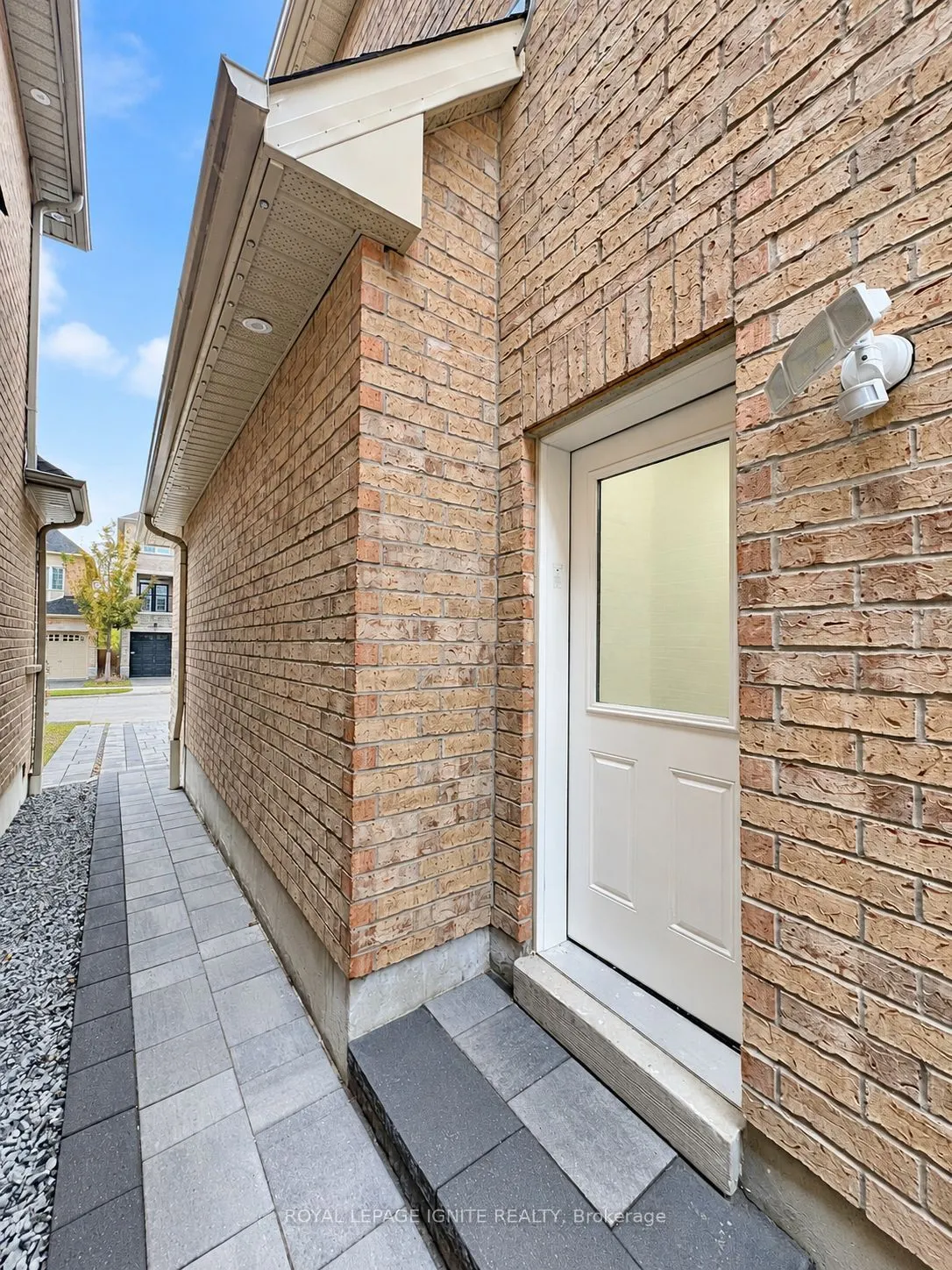 7 Aquilina Court