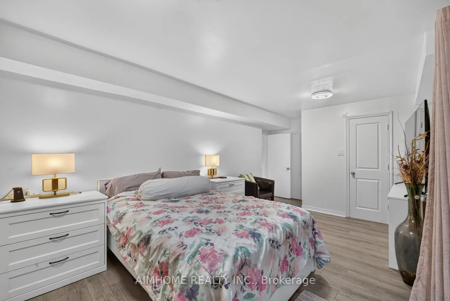 166 Guildwood Parkway