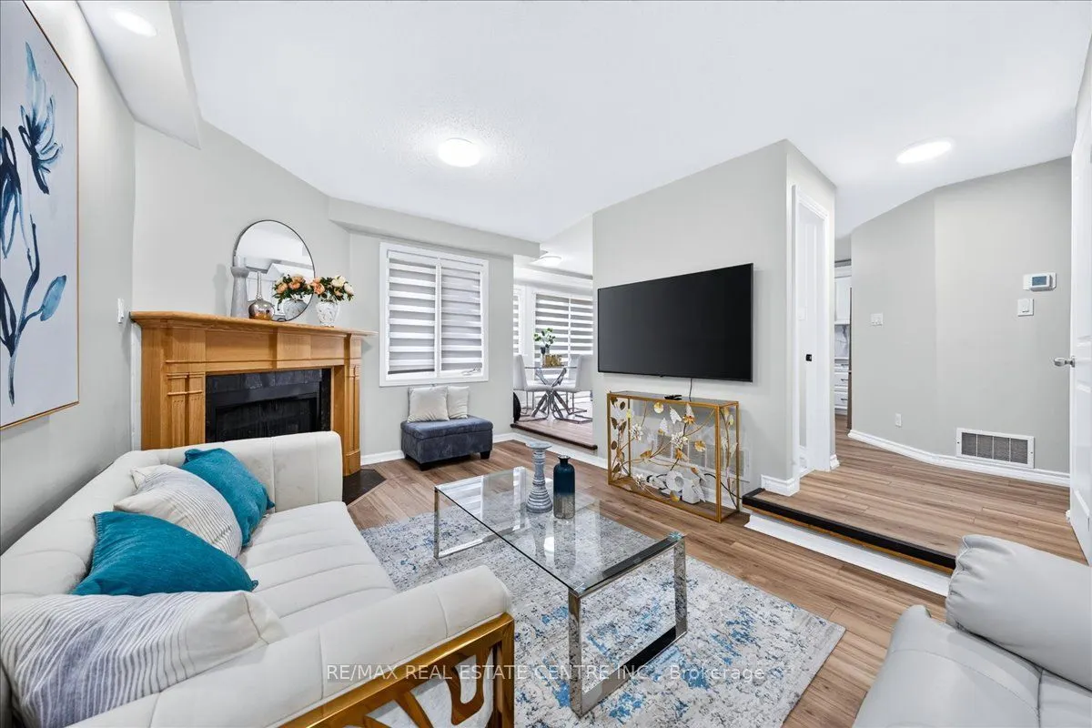 257 Wright Crescent