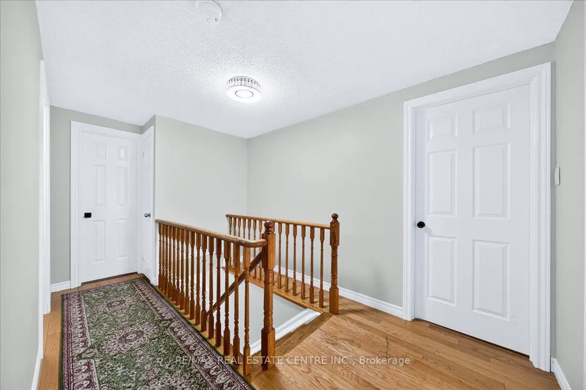 257 Wright Crescent