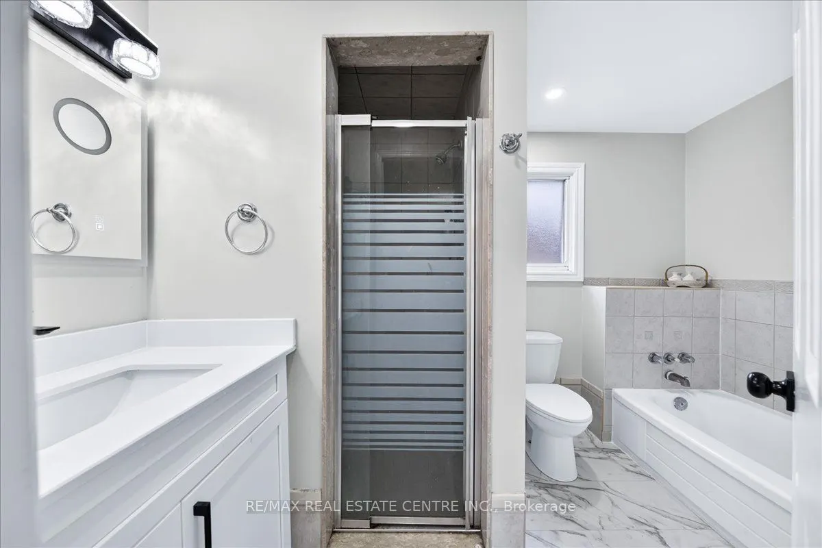 257 Wright Crescent
