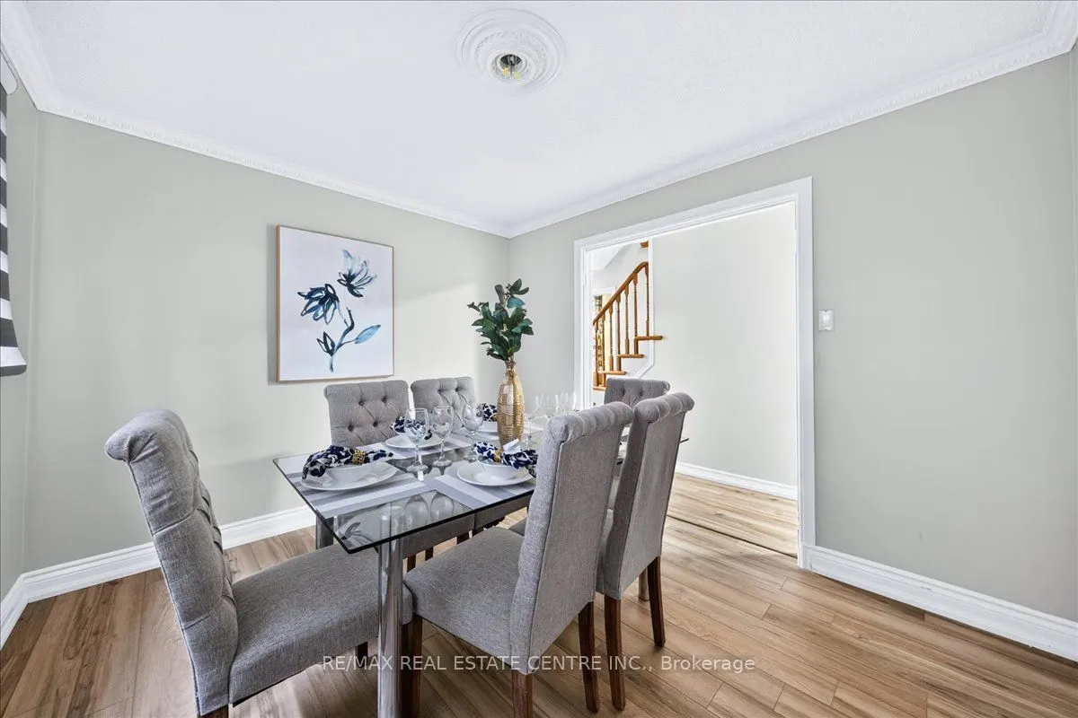 257 Wright Crescent
