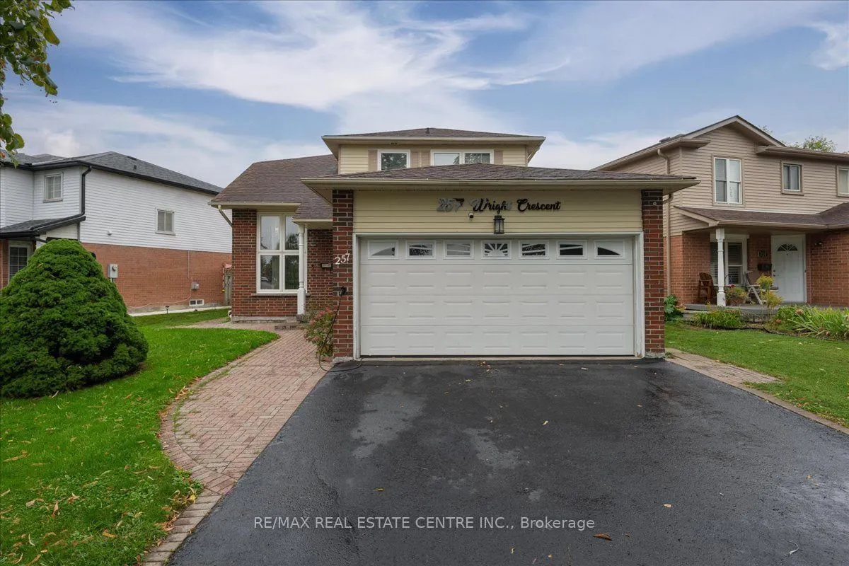 257 Wright Crescent