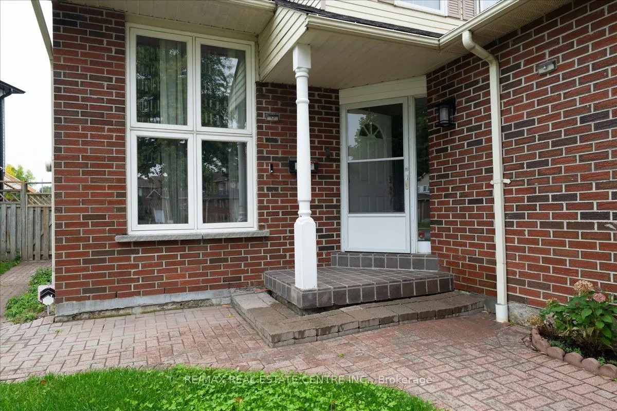 257 Wright Crescent