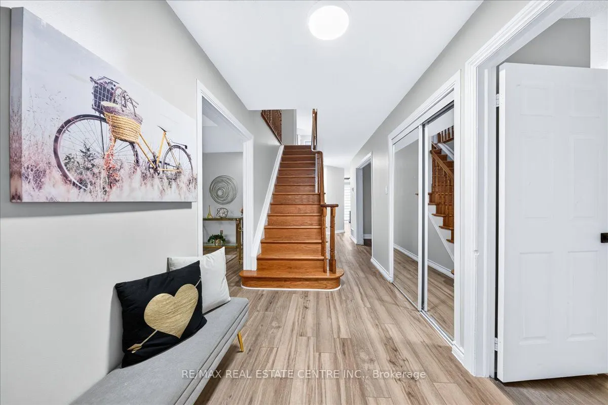 257 Wright Crescent