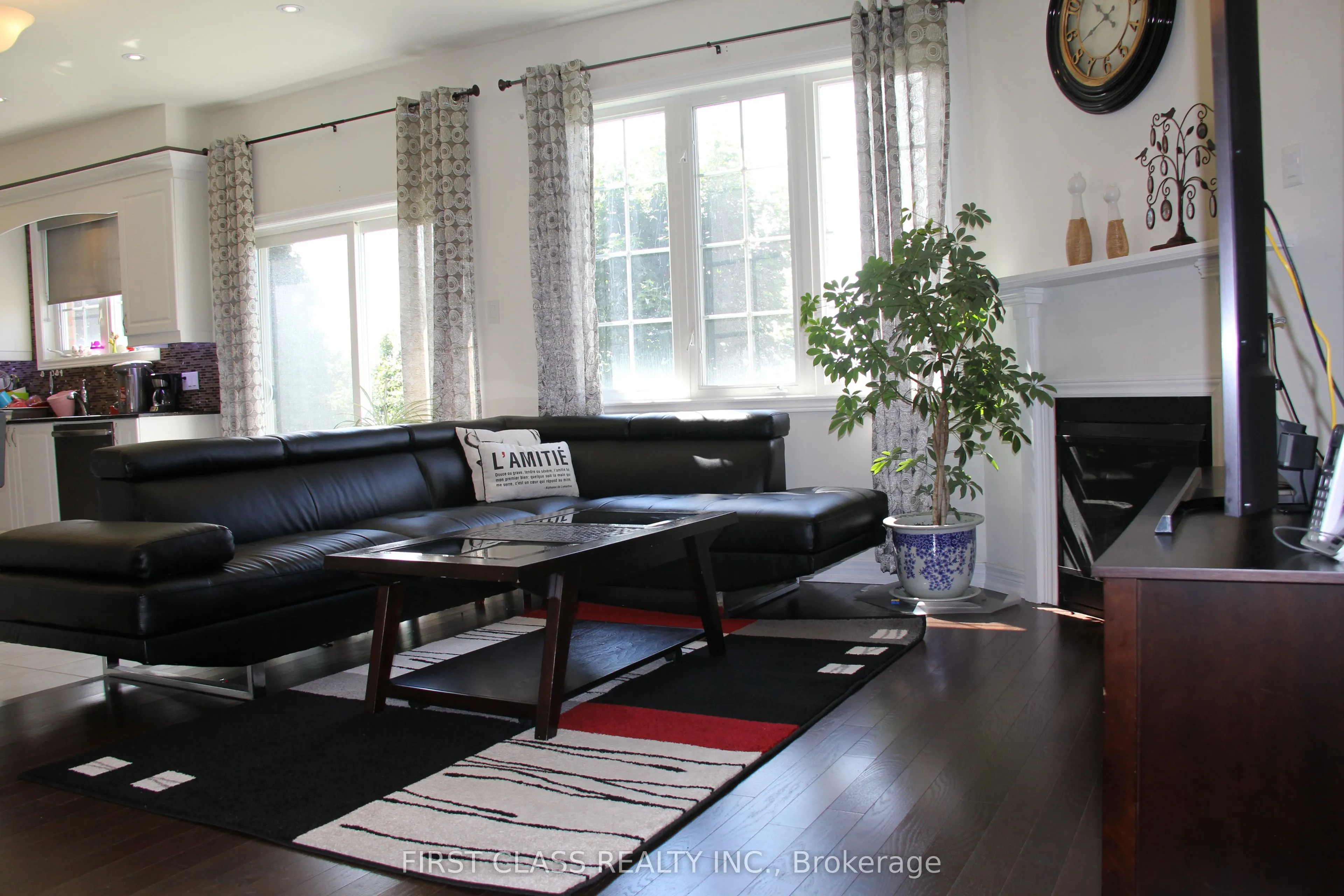 69 Promenade Drive