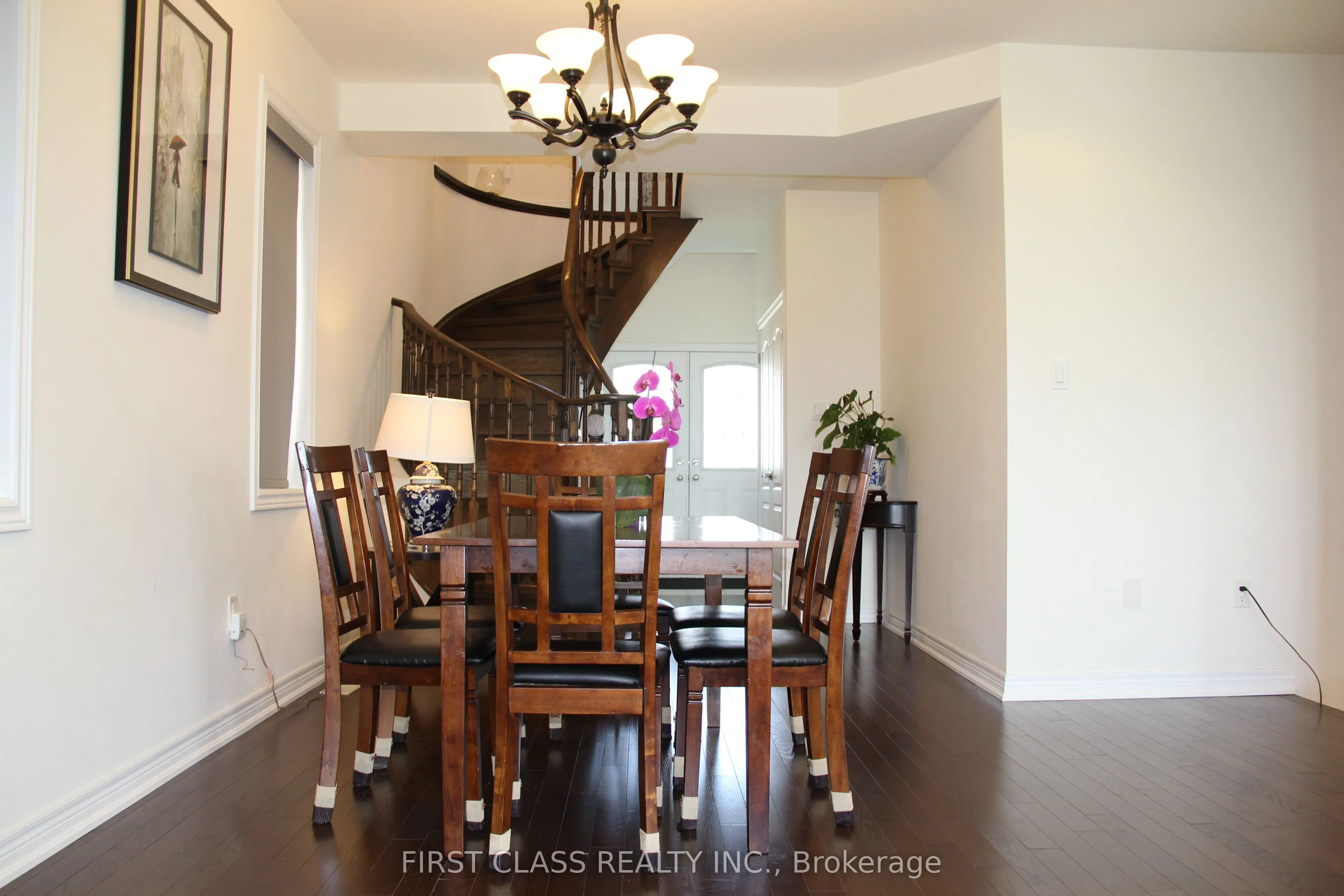69 Promenade Drive