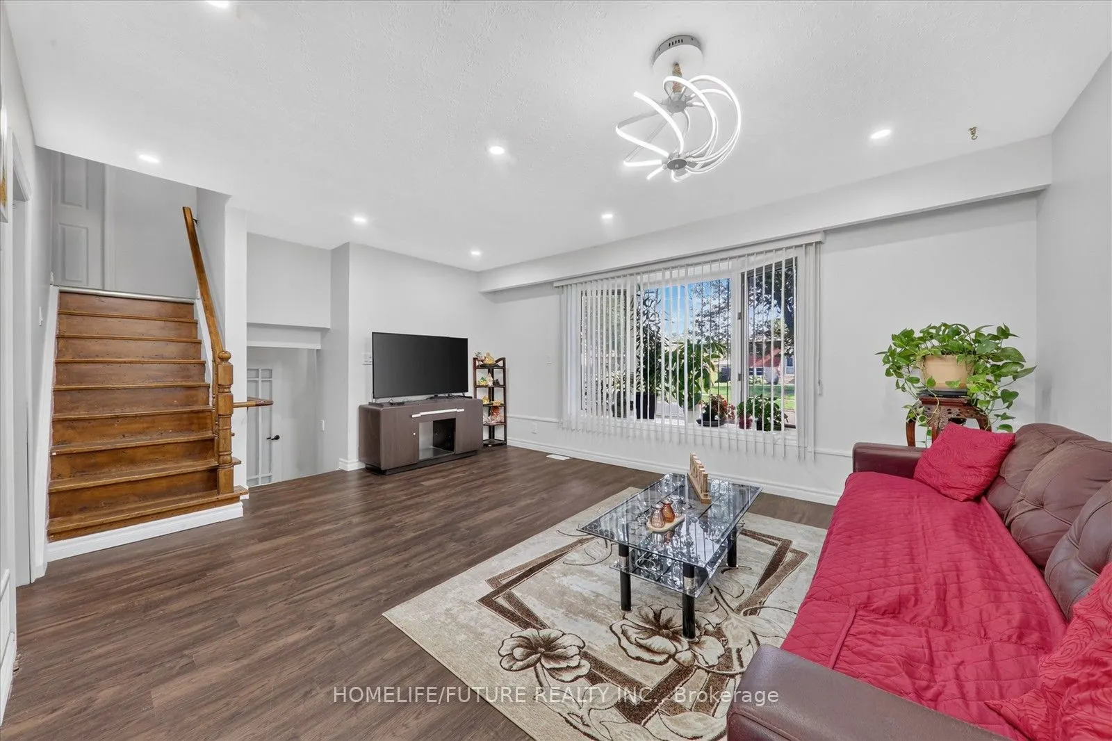 163 Labrador Drive