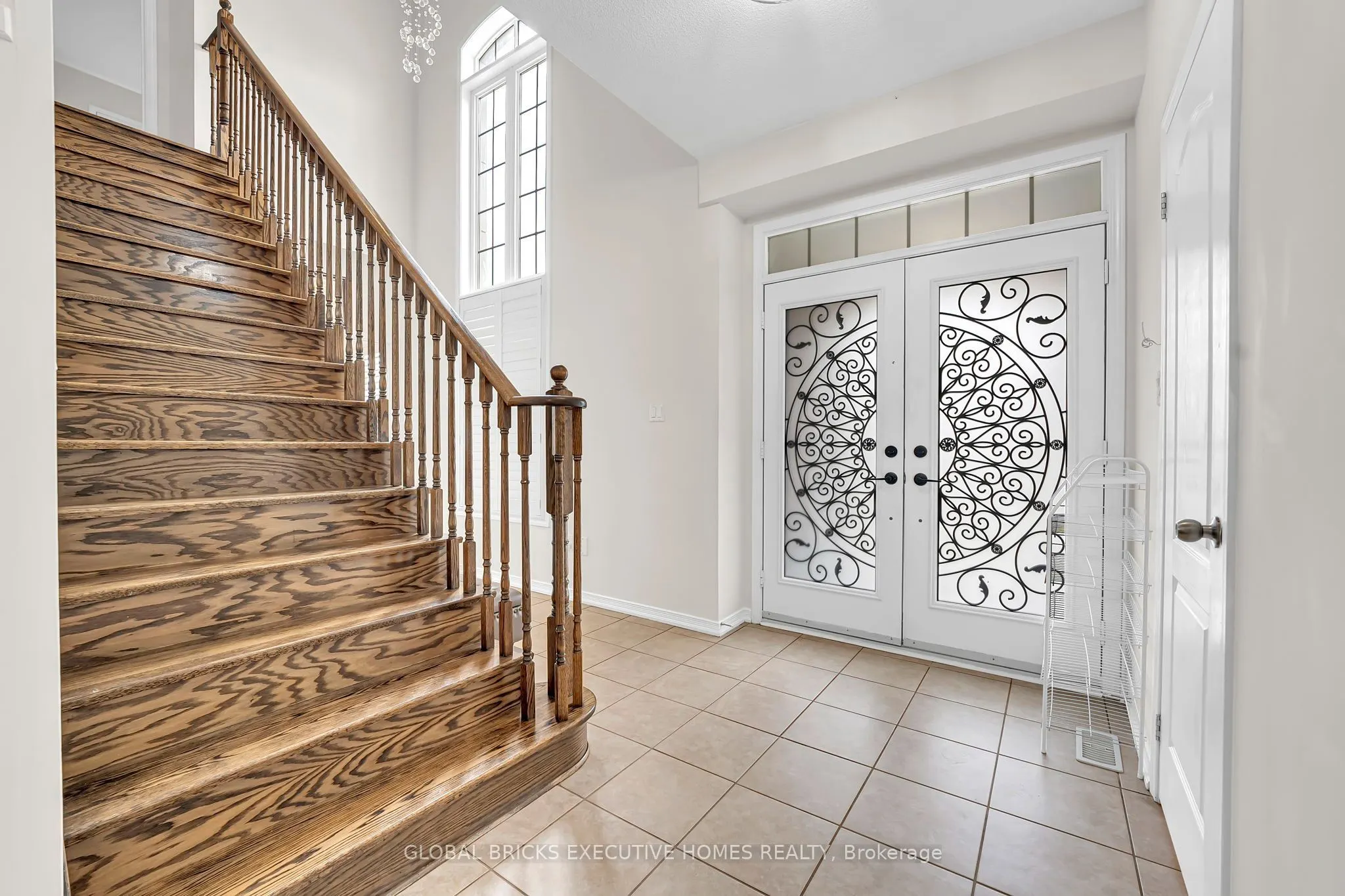 1534 Scenic Lane Drive