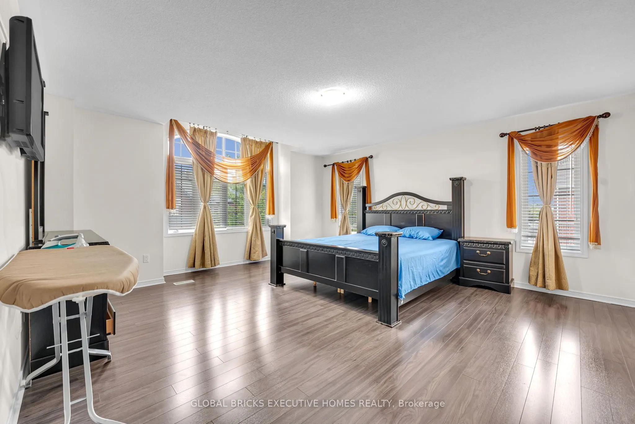1534 Scenic Lane Drive