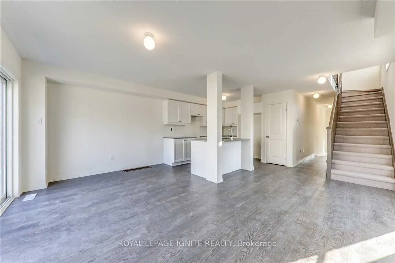 46 King George Way