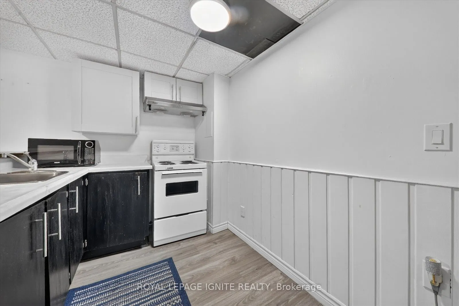 39 Longfellow Court