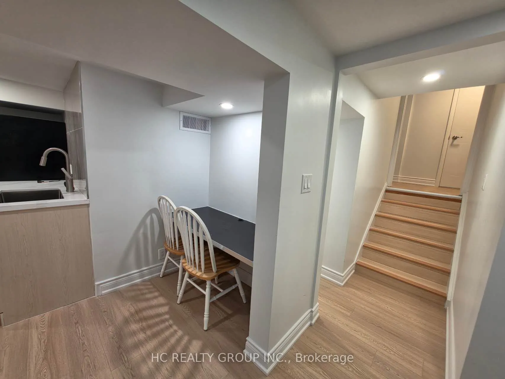 70 Copperwood Square