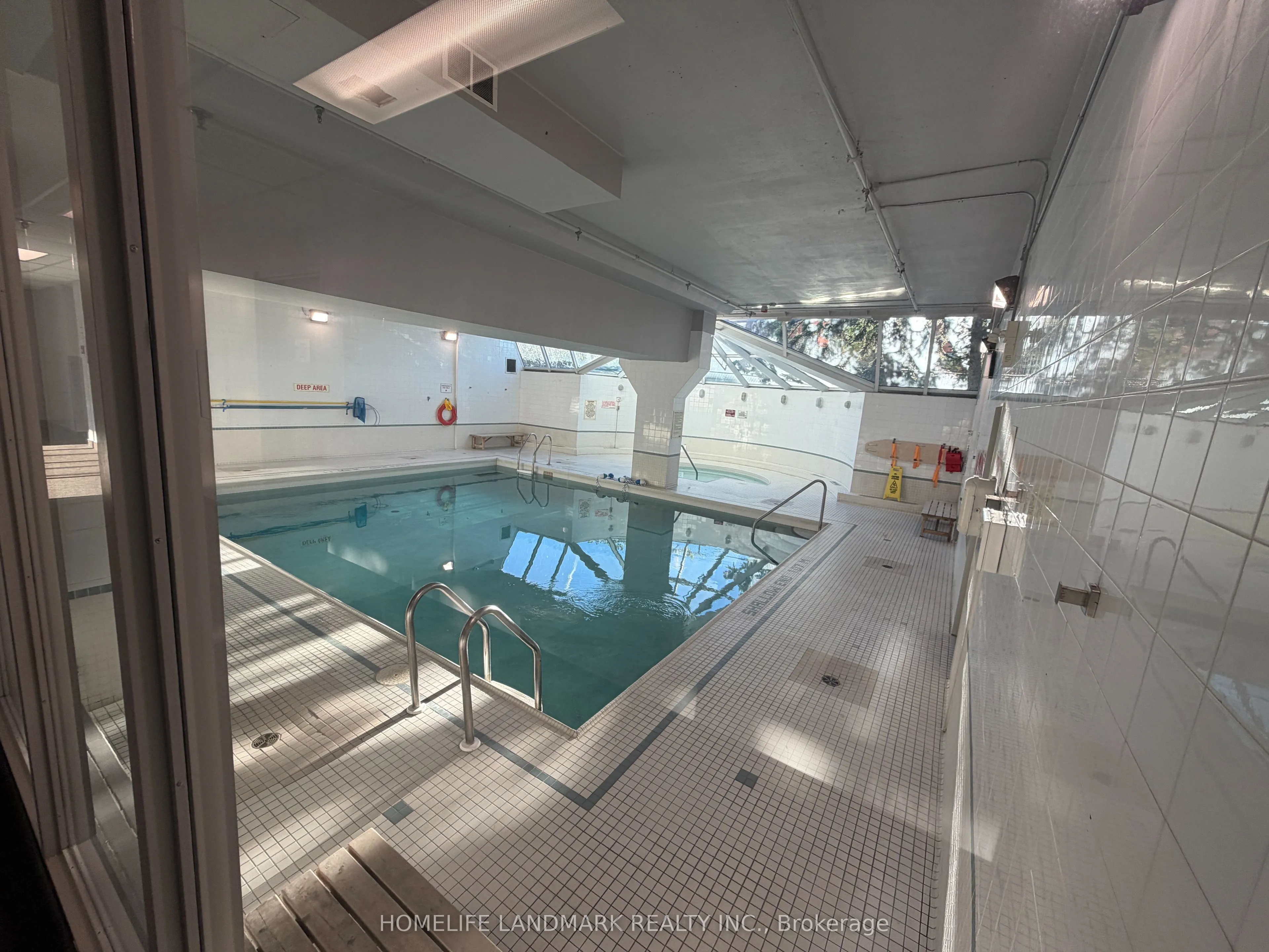 4725 Sheppard Avenue E #1406