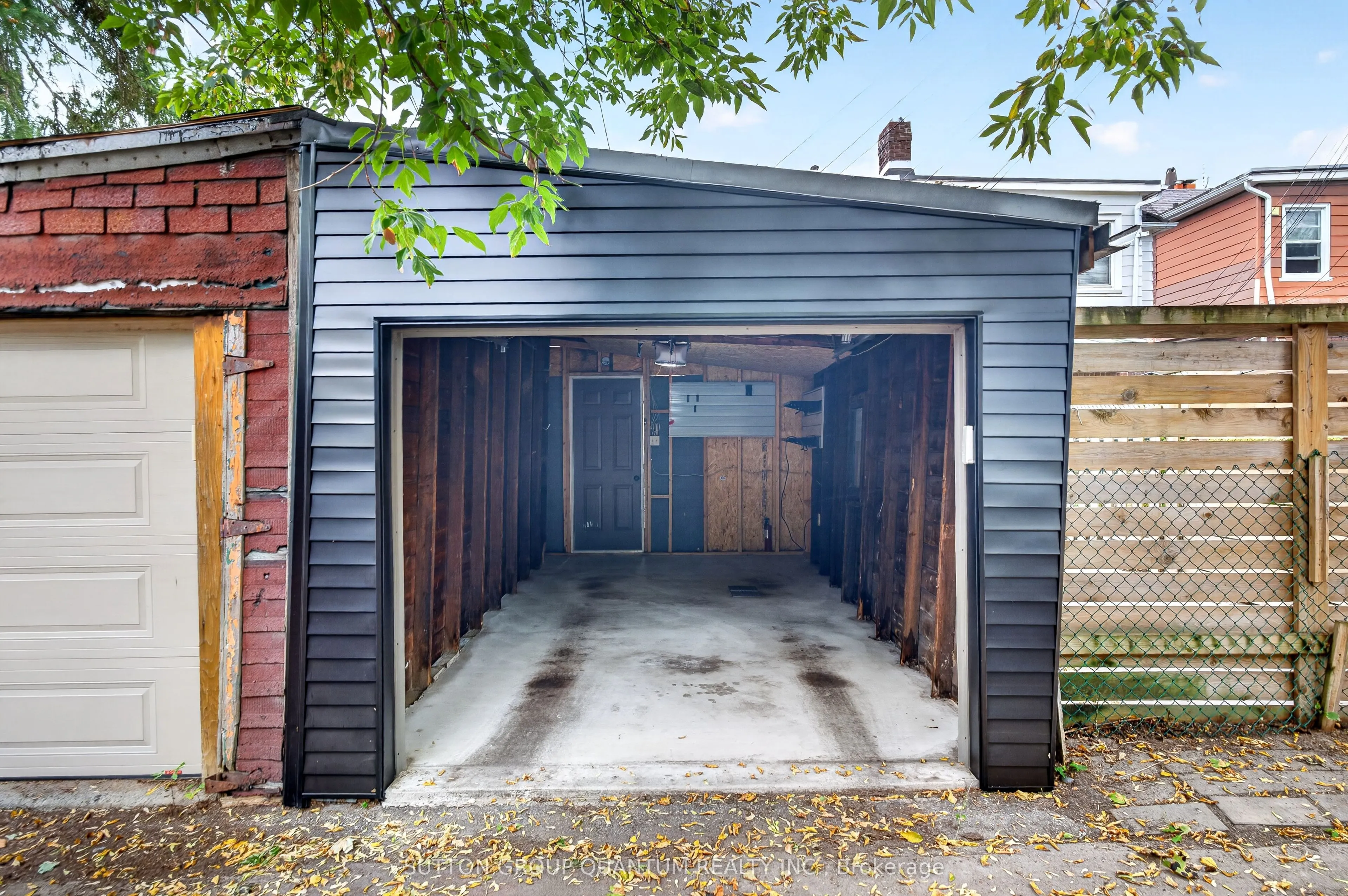 693 Greenwood Avenue