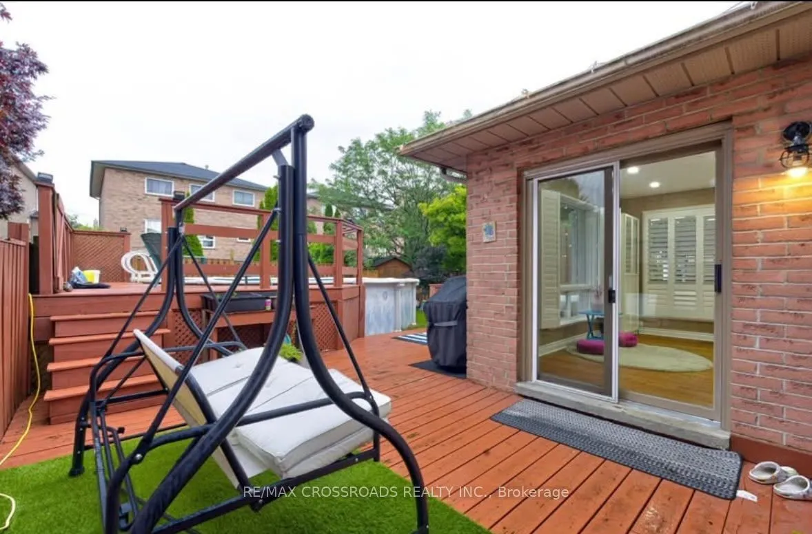 11 Murkar Crescent