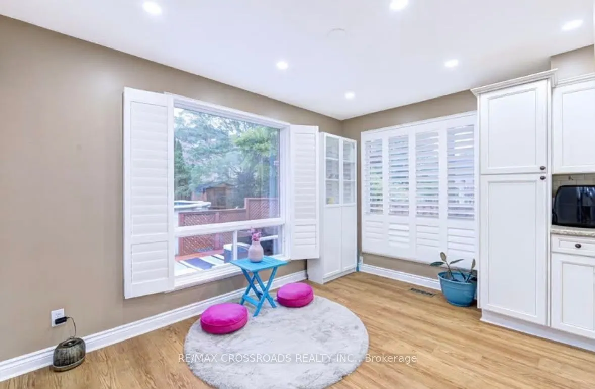 11 Murkar Crescent