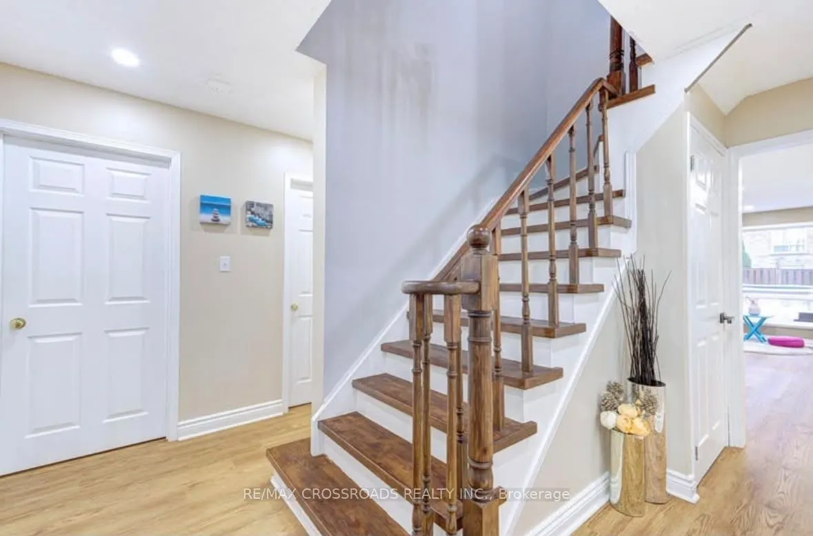 11 Murkar Crescent