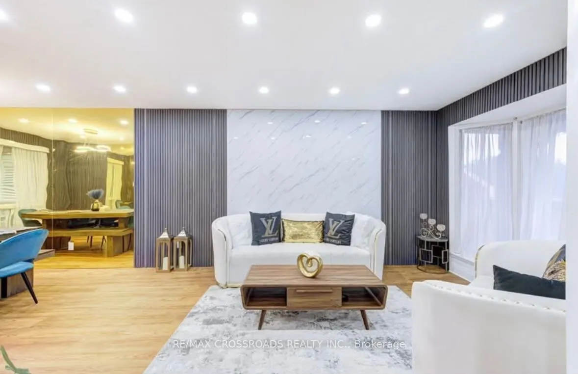 11 Murkar Crescent