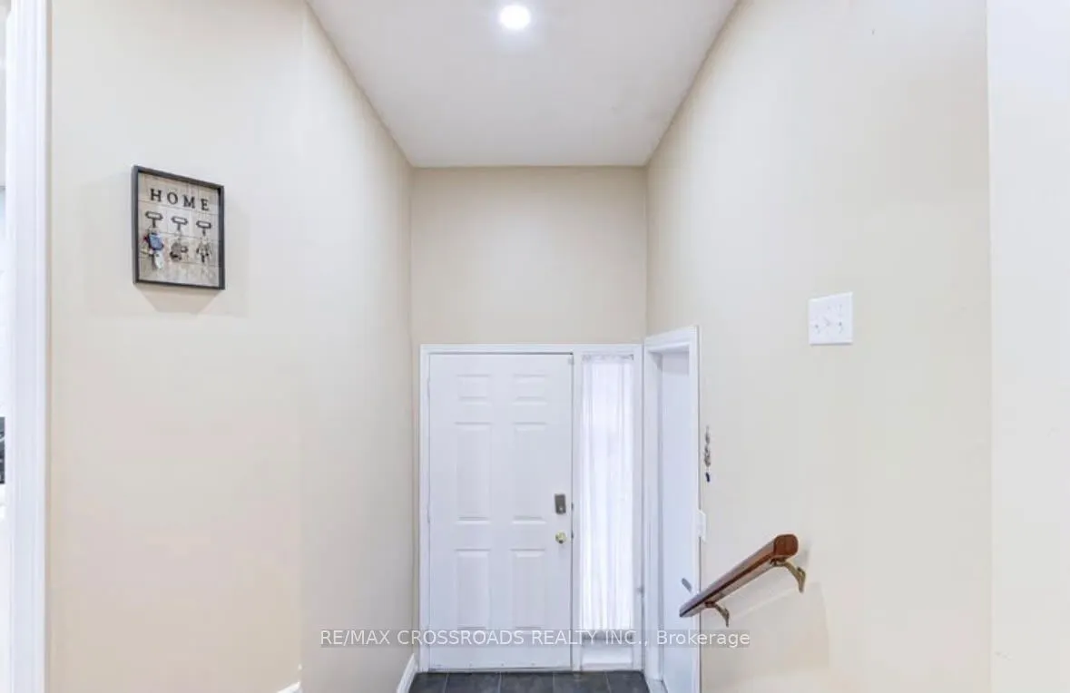 11 Murkar Crescent